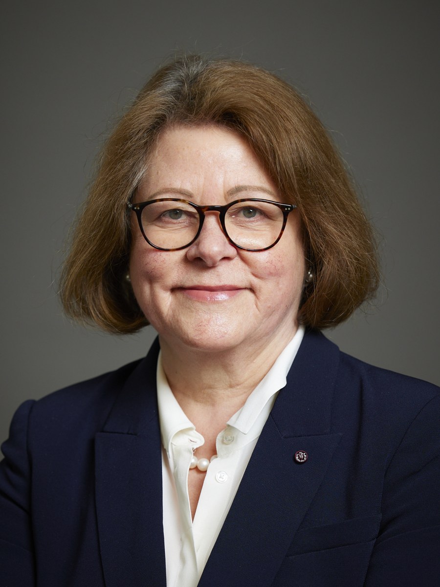 Official parliamentary portrait of Baroness Brown of Cambridge